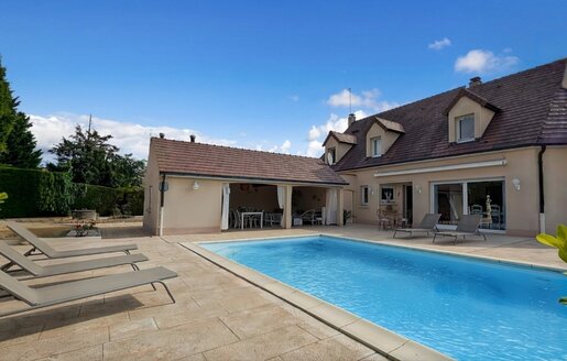 Maison 8 pièces 224 m² · à Chalon-sur-Saône · 224 m² · 529 000 €