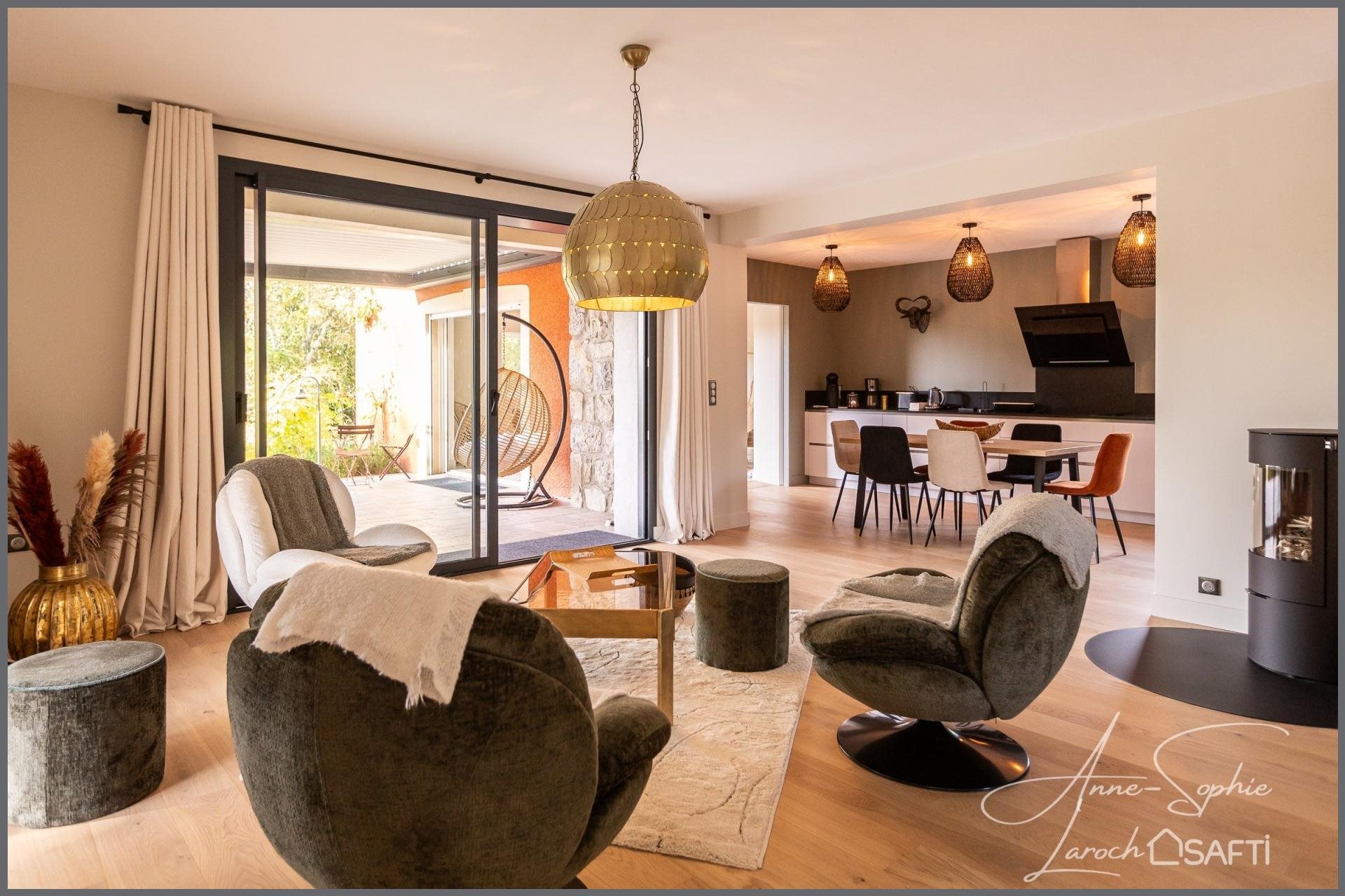 Maison à vendre, 238m², Ruoms