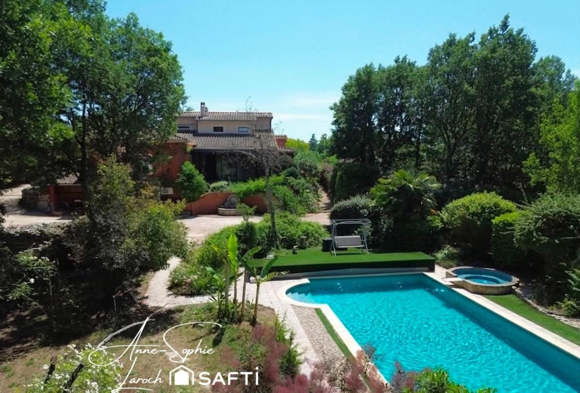 Maison à vendre, 238m², Ruoms