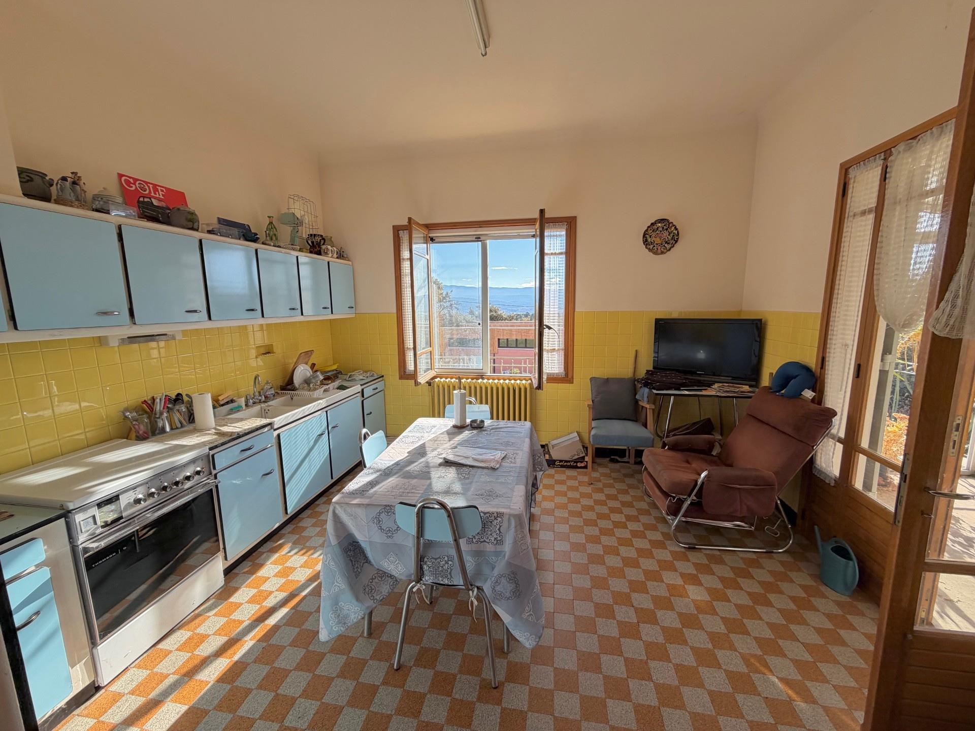 Maison à vendre, 140m², Saint-Saturnin-lès-Apt