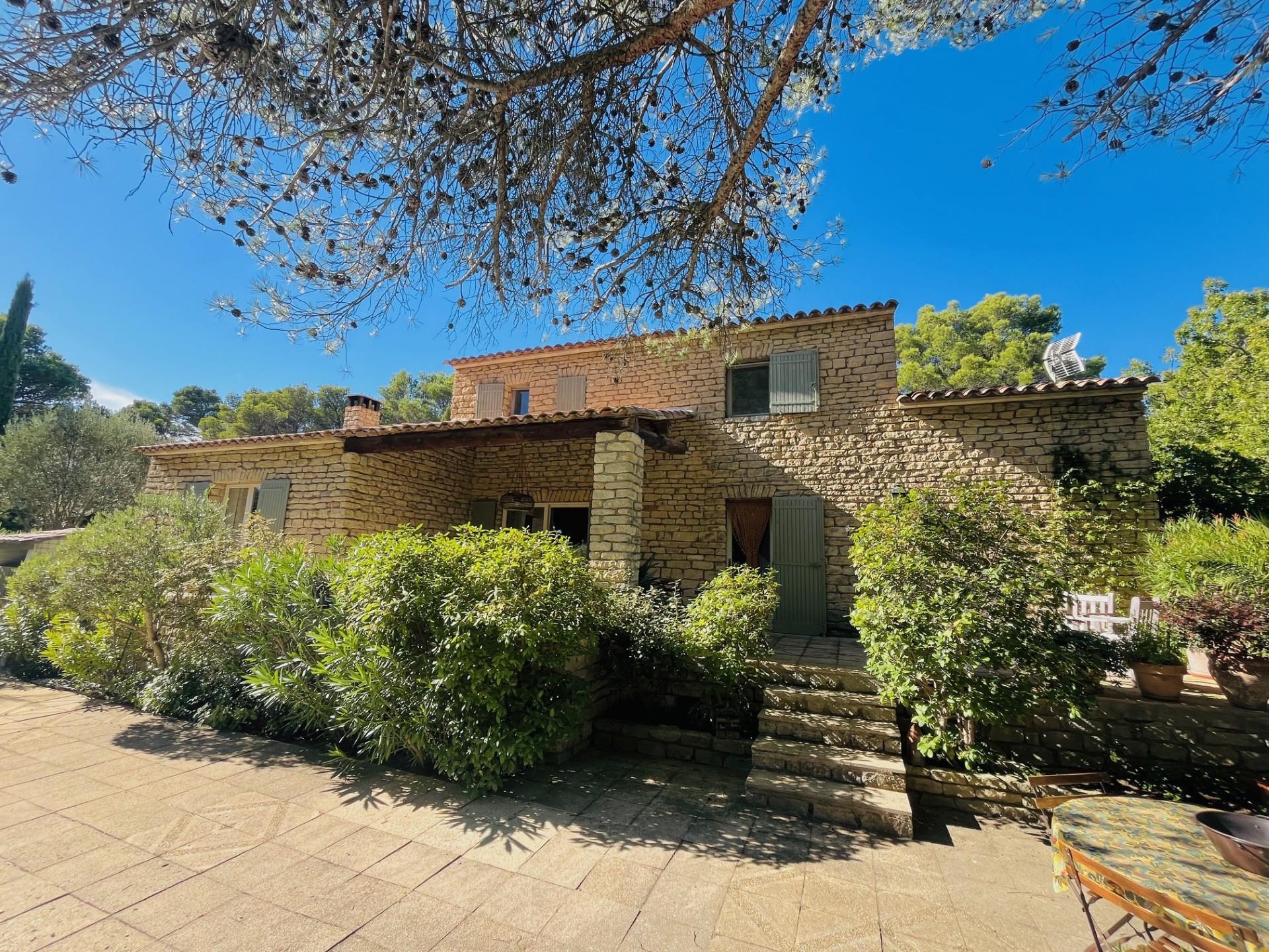 Maison à vendre, 174m², Murs