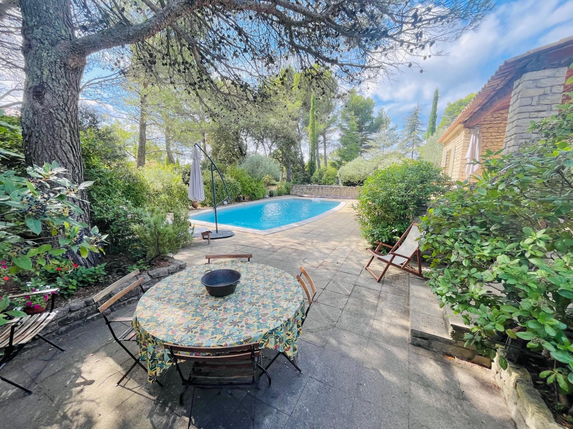 Maison à vendre, 174m², Murs