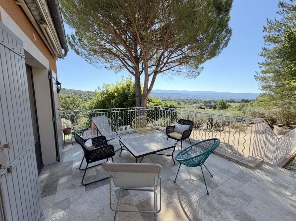 Maison à vendre, 160m², Saint-Saturnin-lès-Apt