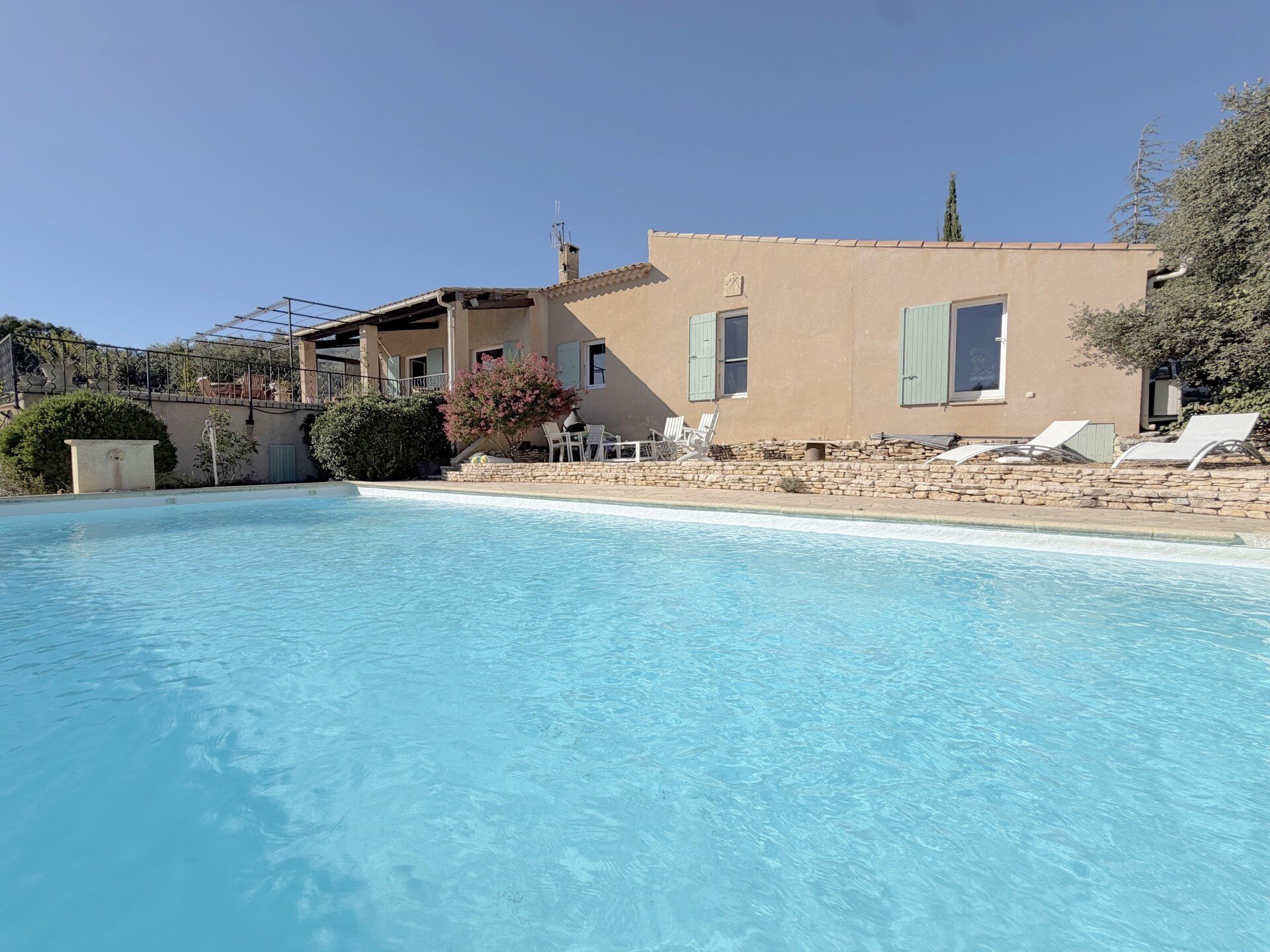 Maison à vendre, 170m², Saint-Saturnin-lès-Apt