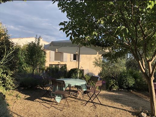 Maison 5 pièces 83 m² · à Saint-Saturnin-lès-Apt · 83 m² · 295 000 €