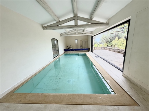 Maison 5 pièces 170 m² · à Saint-Saturnin-lès-Apt · 170 m² · 756 000 €