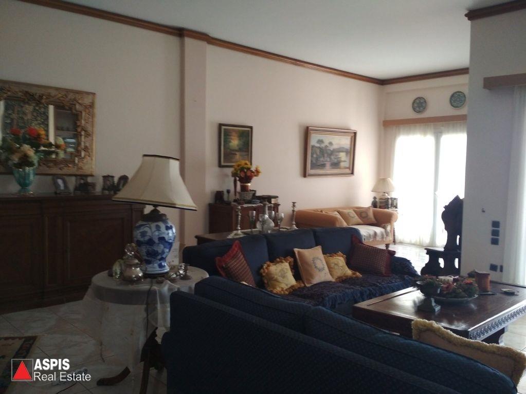 976641 - Detached house For sale, Kalivia Thorikou, 584 sq.m., €2.700.000