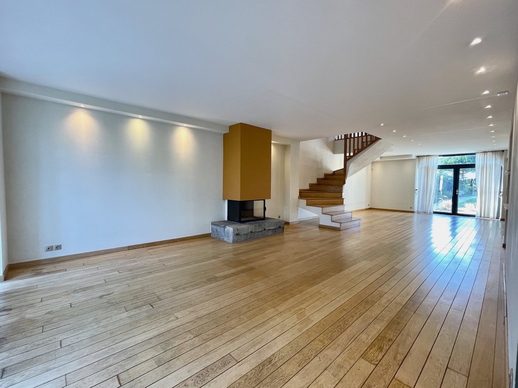 Maison à vendre, 322m², Ornex