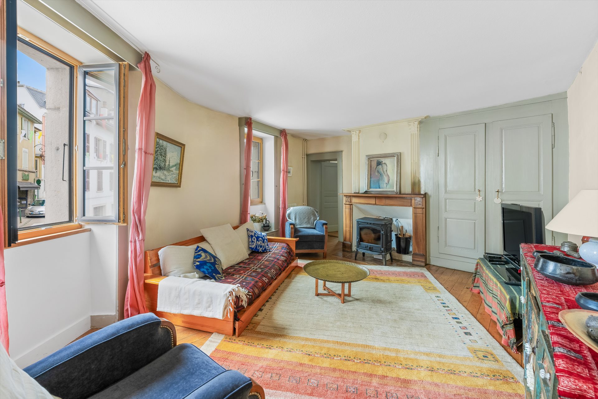 Maison à vendre, 243m², Gex