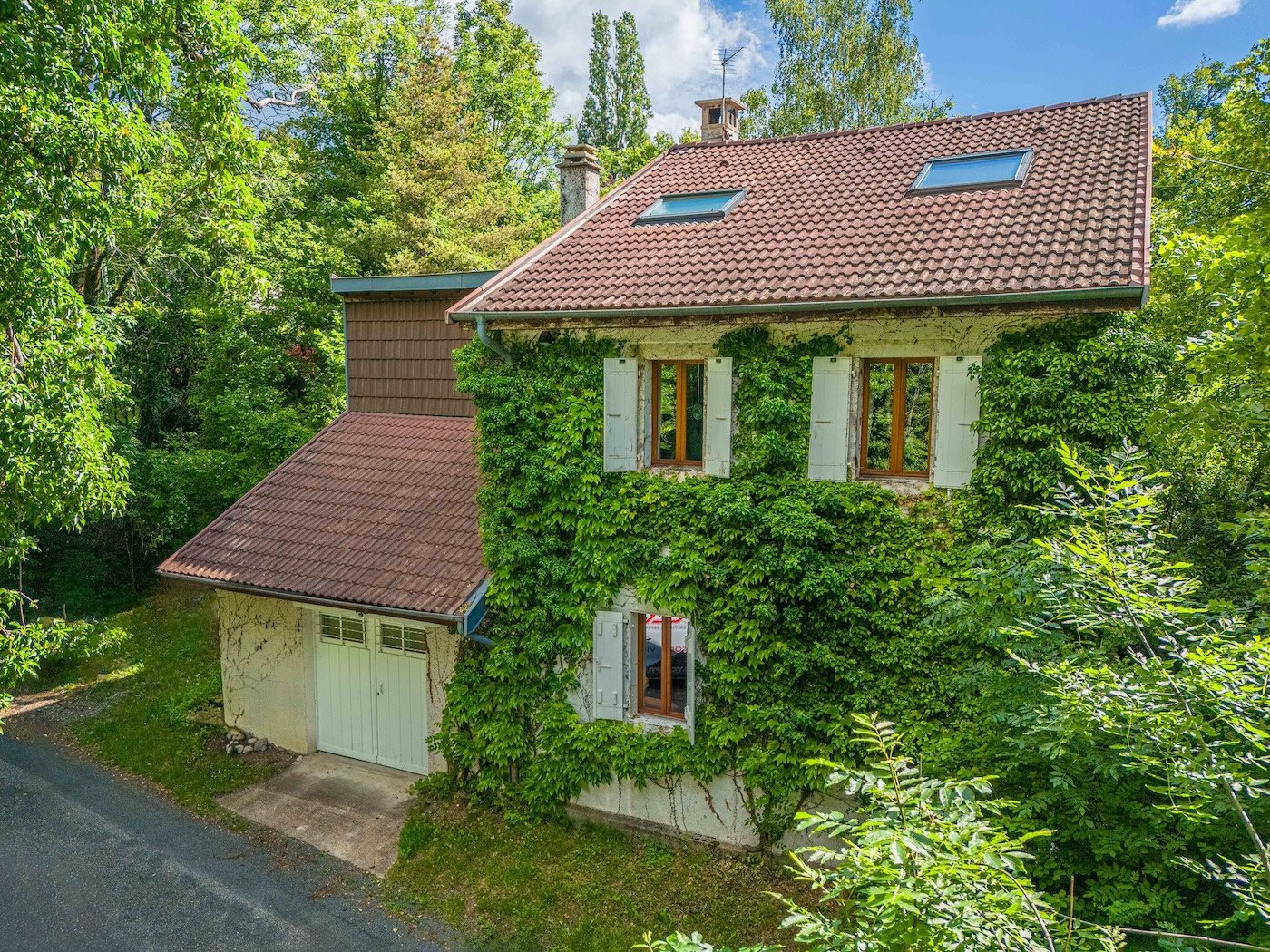 Maison à vendre, 197m², Gex