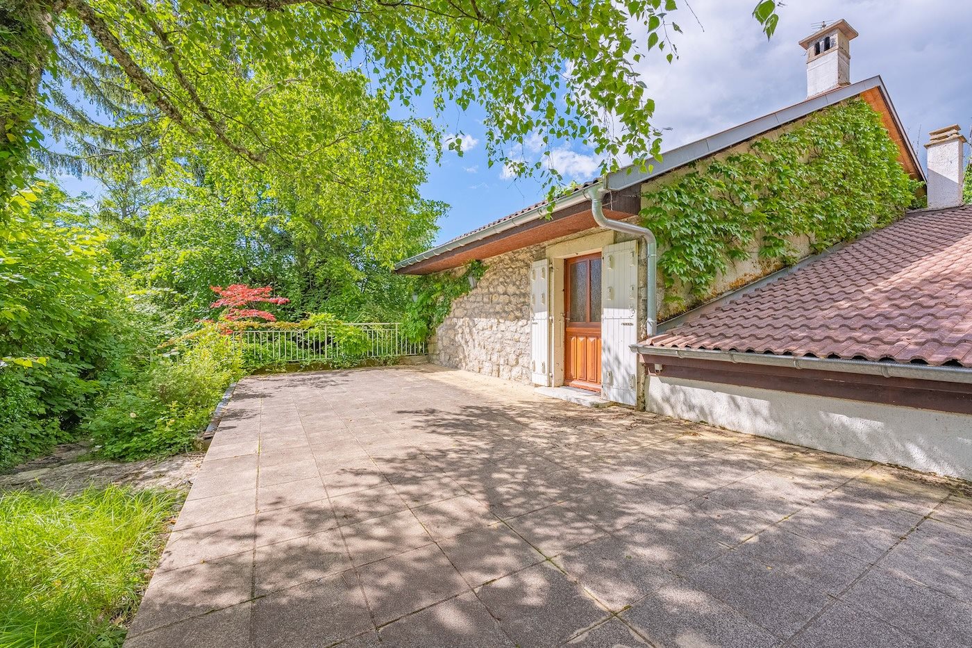 Maison à vendre, 197m², Gex