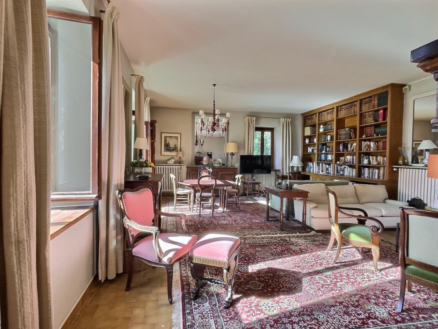 Maison à vendre, 197m², Gex