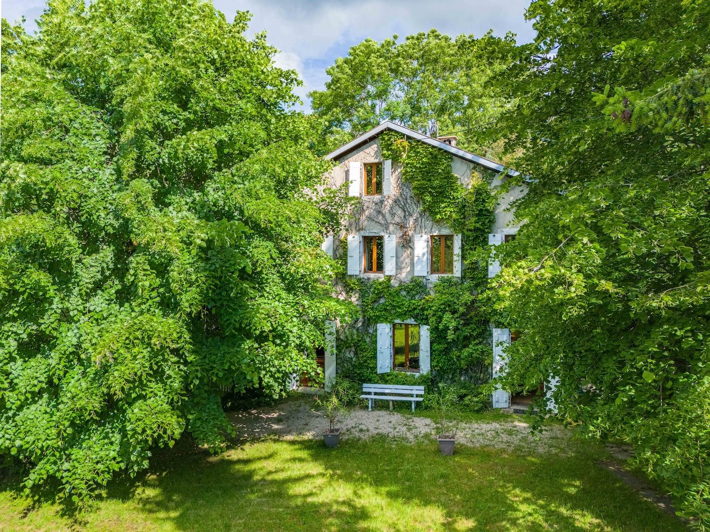 Maison à vendre, 197m², Gex