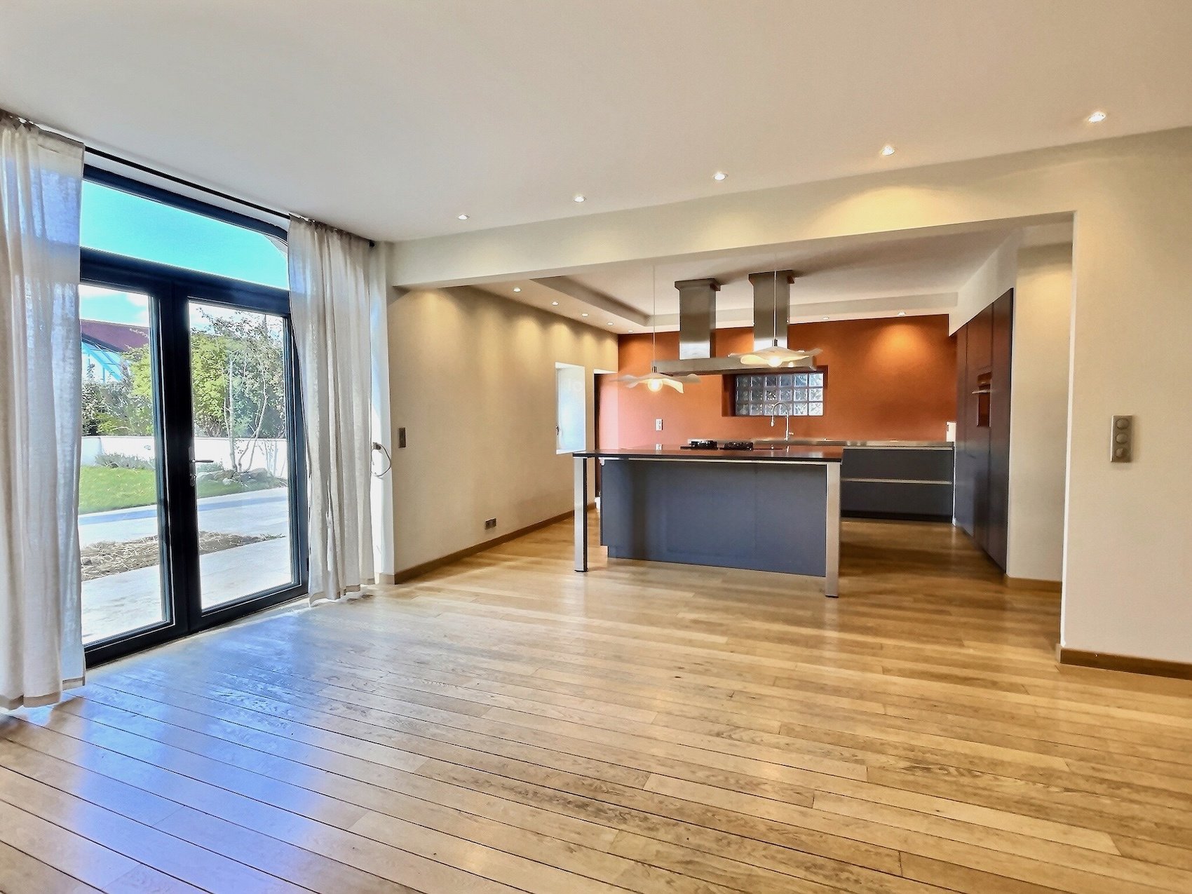 Maison à vendre, 322m², Ornex