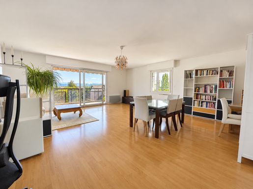 Appartement 4 pièces 119 m² · à Divonne-les-Bains · 119 m² · 750 000 €