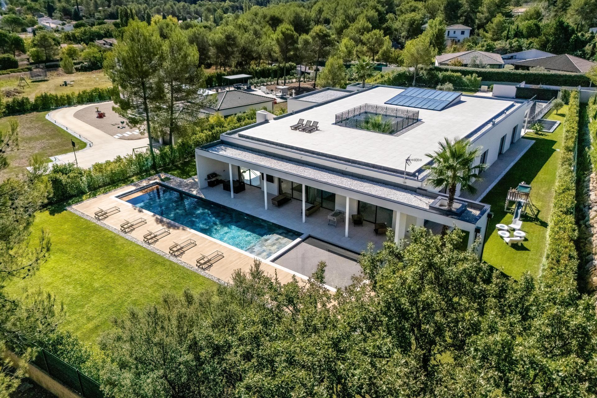 Maison à vendre, 1300m², Saint-Gély-du-Fesc