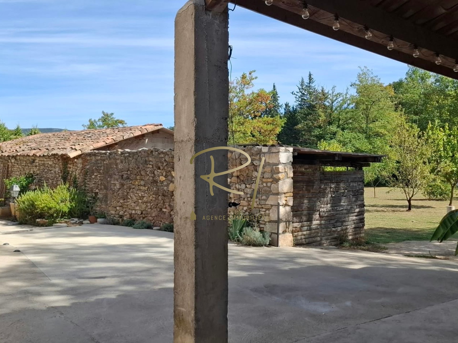 Maison à vendre, 246m², Salavas