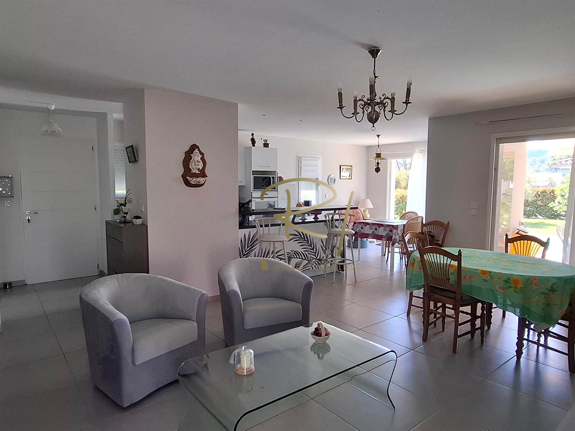 Maison à vendre, 96m², Vallon-Pont-d'Arc