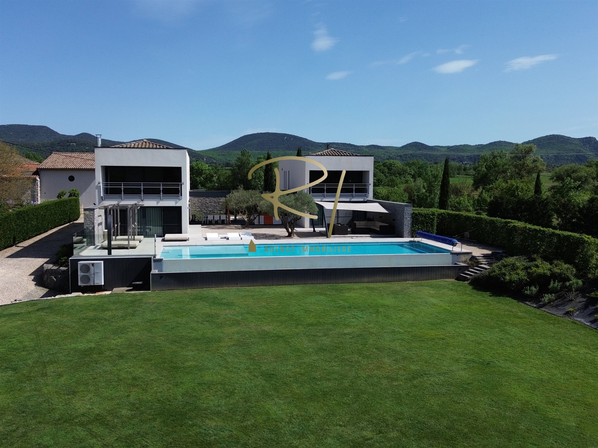 Maison à vendre, 250m², Ruoms