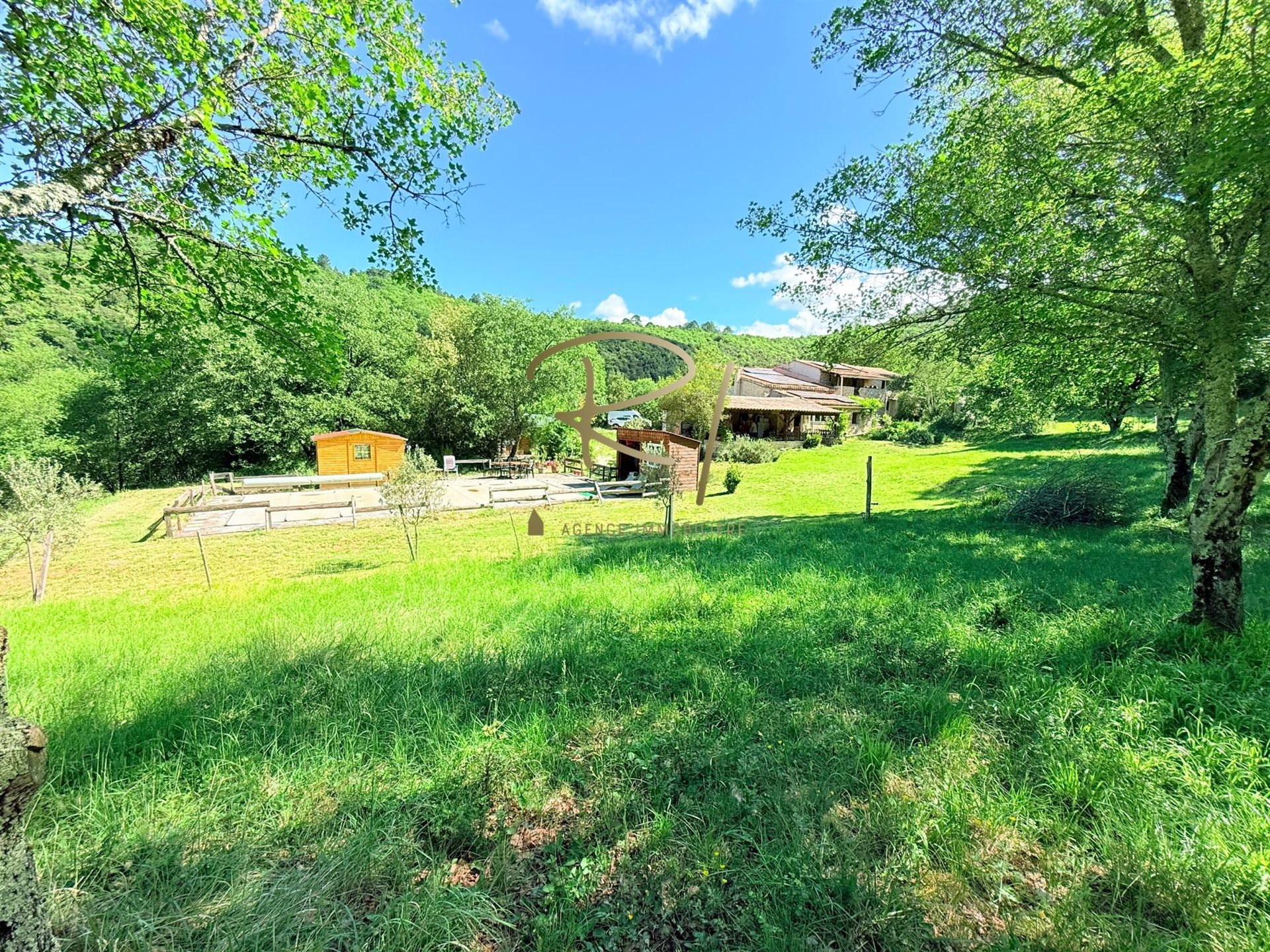 Maison à vendre, 191m², Barjac