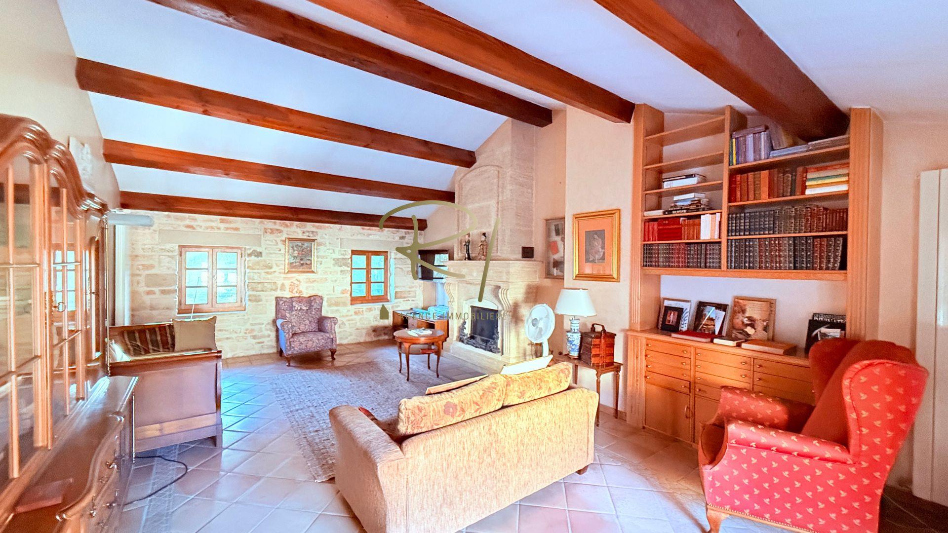 Maison à vendre, 233m², Barjac