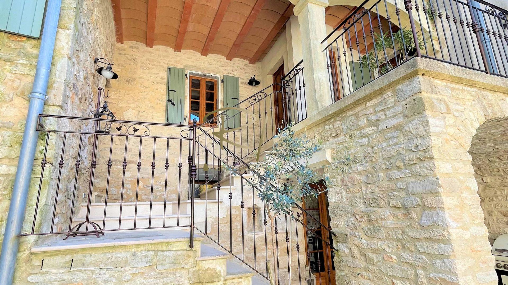 Maison à vendre, 170m², Barjac