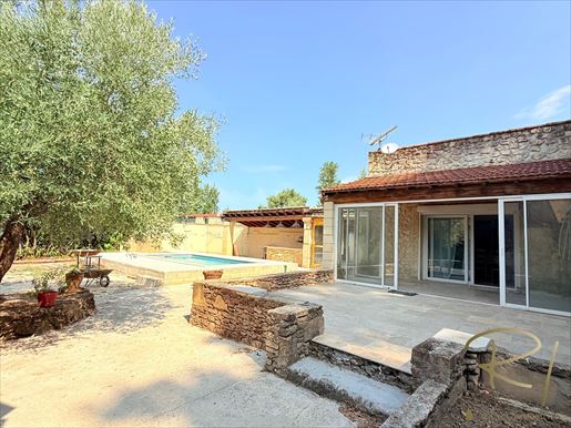 Maison 4 pièces 103 m² · à Castillon-du-Gard · 103 m² · 299 900 €