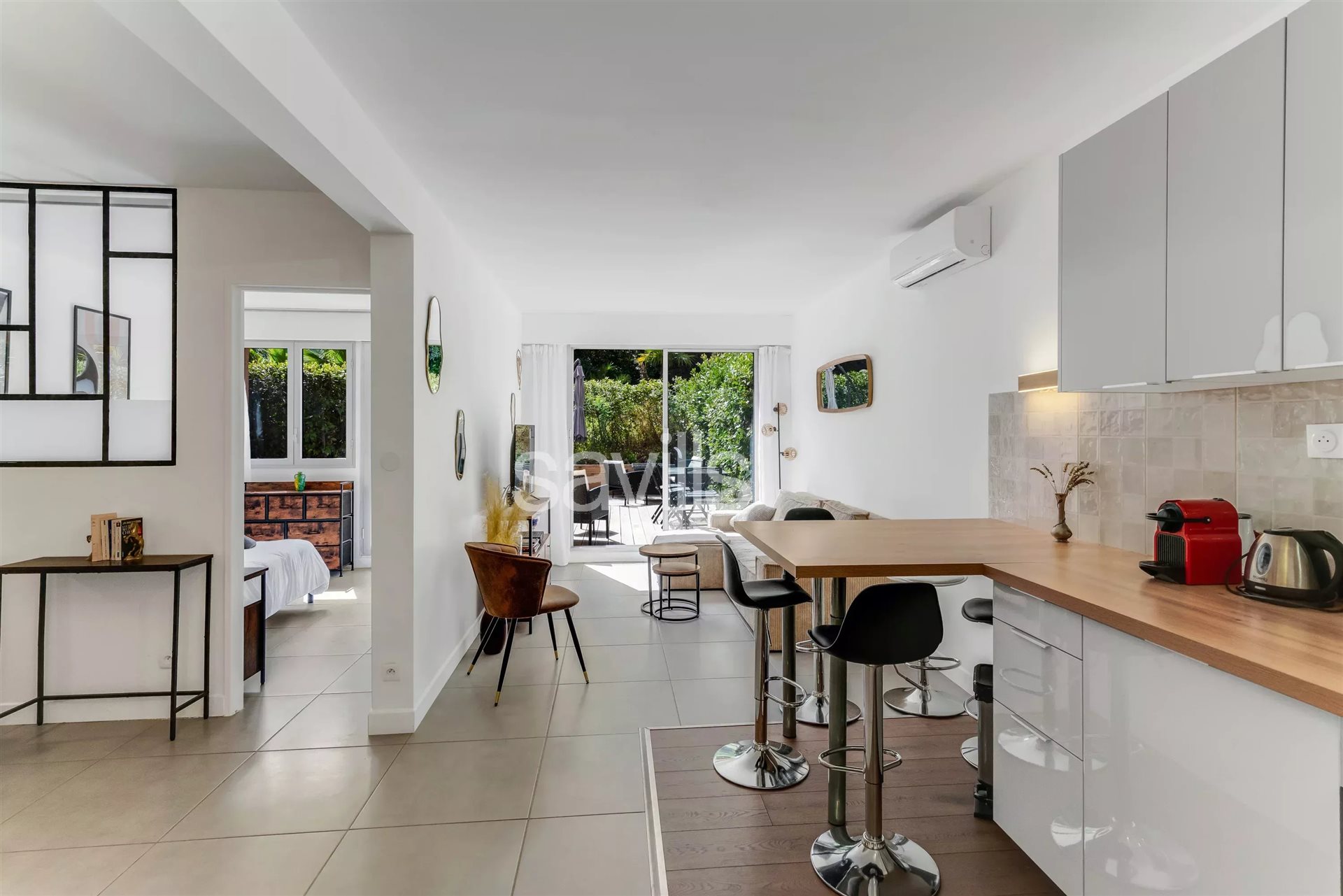 Refurbished two bedroom apartment with south-facing private garden / terrace - Ansicht 5