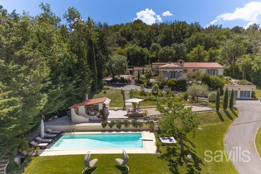 Maison 10 pièces 280 m² · à Roquefort-les-Pins · 280 m² · 2 350 000 €