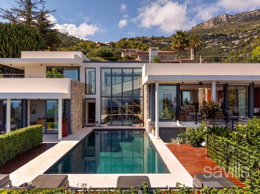 Maison 6 pièces 246 m² · à Èze · 246 m² · 5 250 000 €