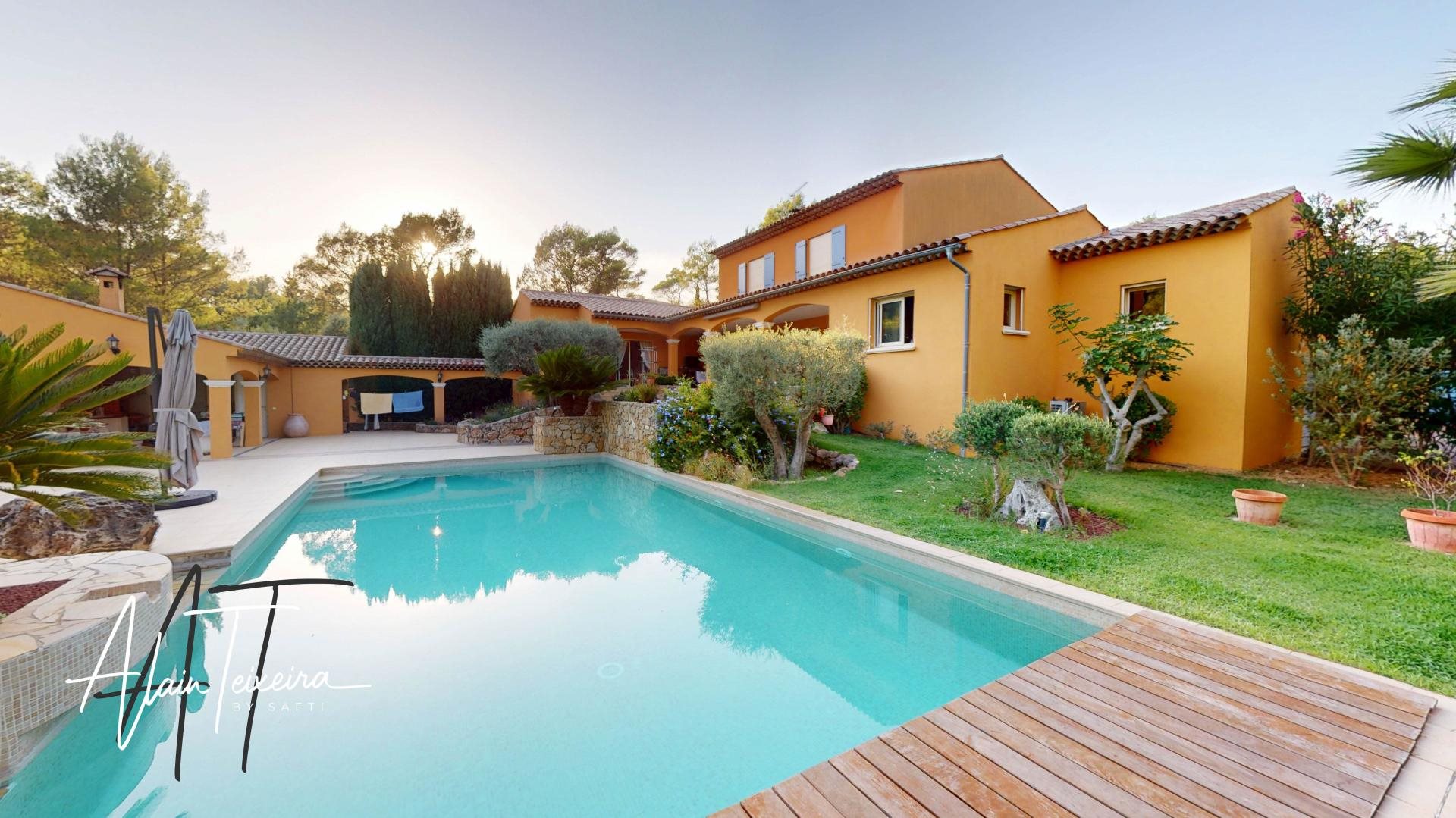 Maison à vendre, 308m², Lorgues