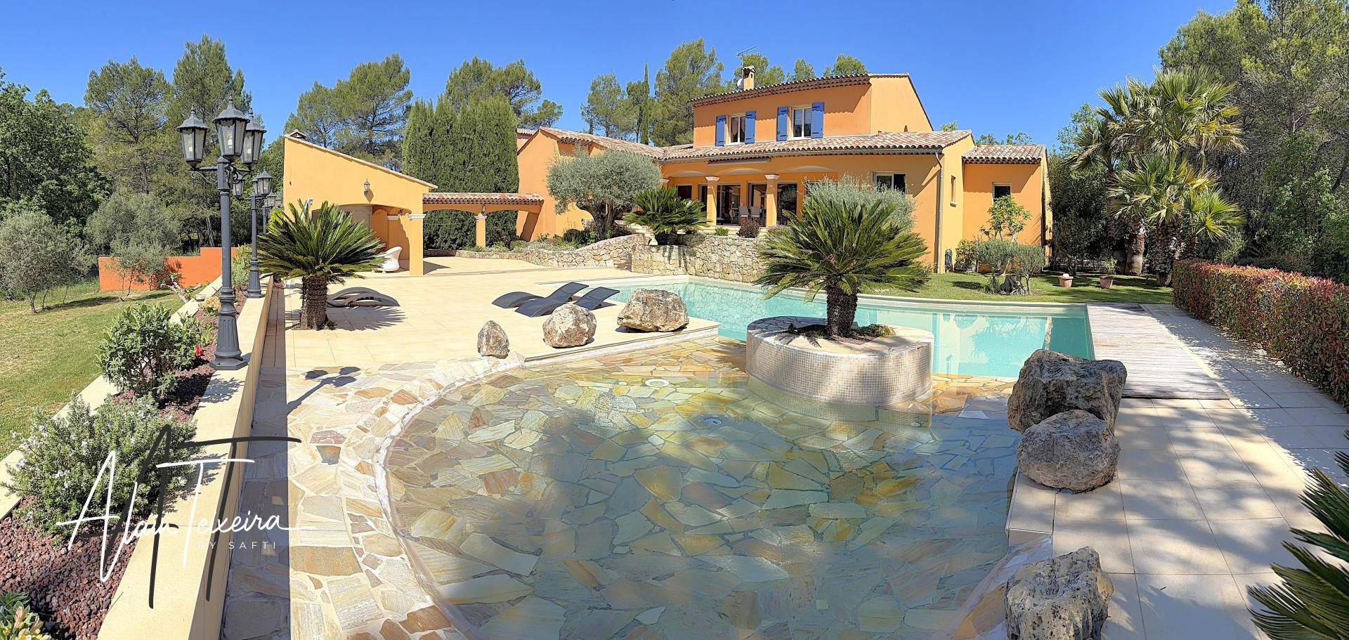 Maison à vendre, 308m², Lorgues