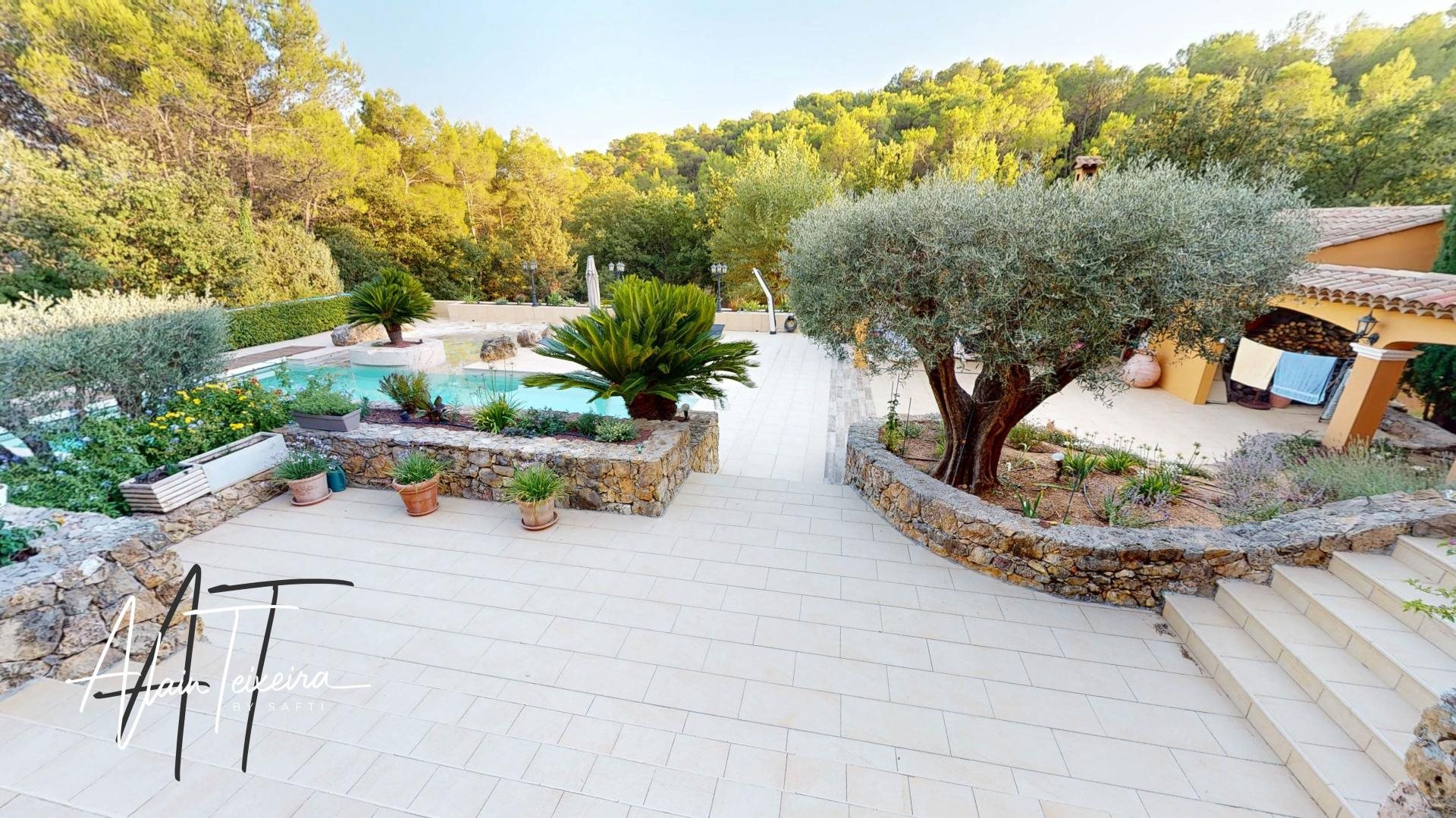 Maison à vendre, 308m², Lorgues