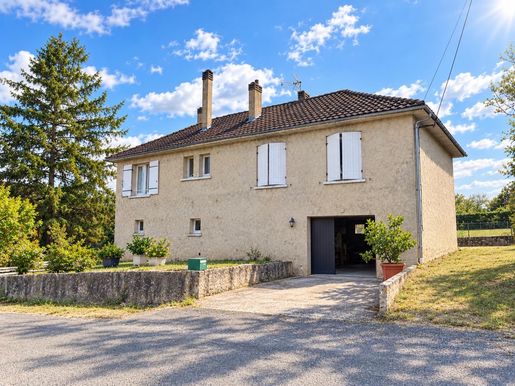 Maison 6 pièces 94 m² · à Beaumontois en Périgord · 94 m² · 153 000 €