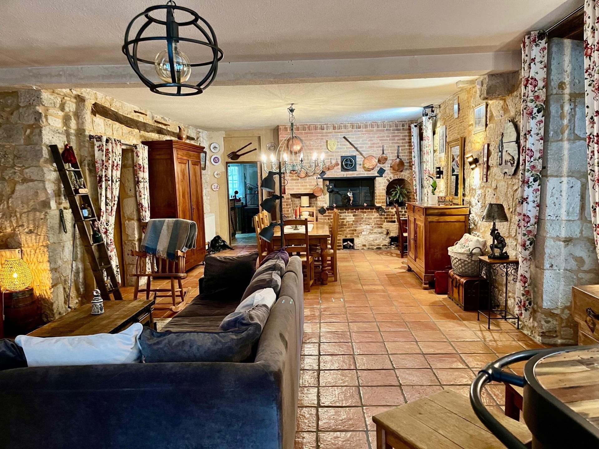 Maison à vendre, 331m², Issigeac