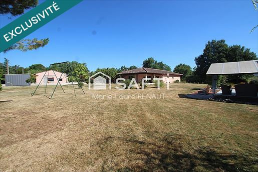 Maison 8 pièces 254 m² · à Lisle-sur-Tarn · 254 m² · 645 000 €
