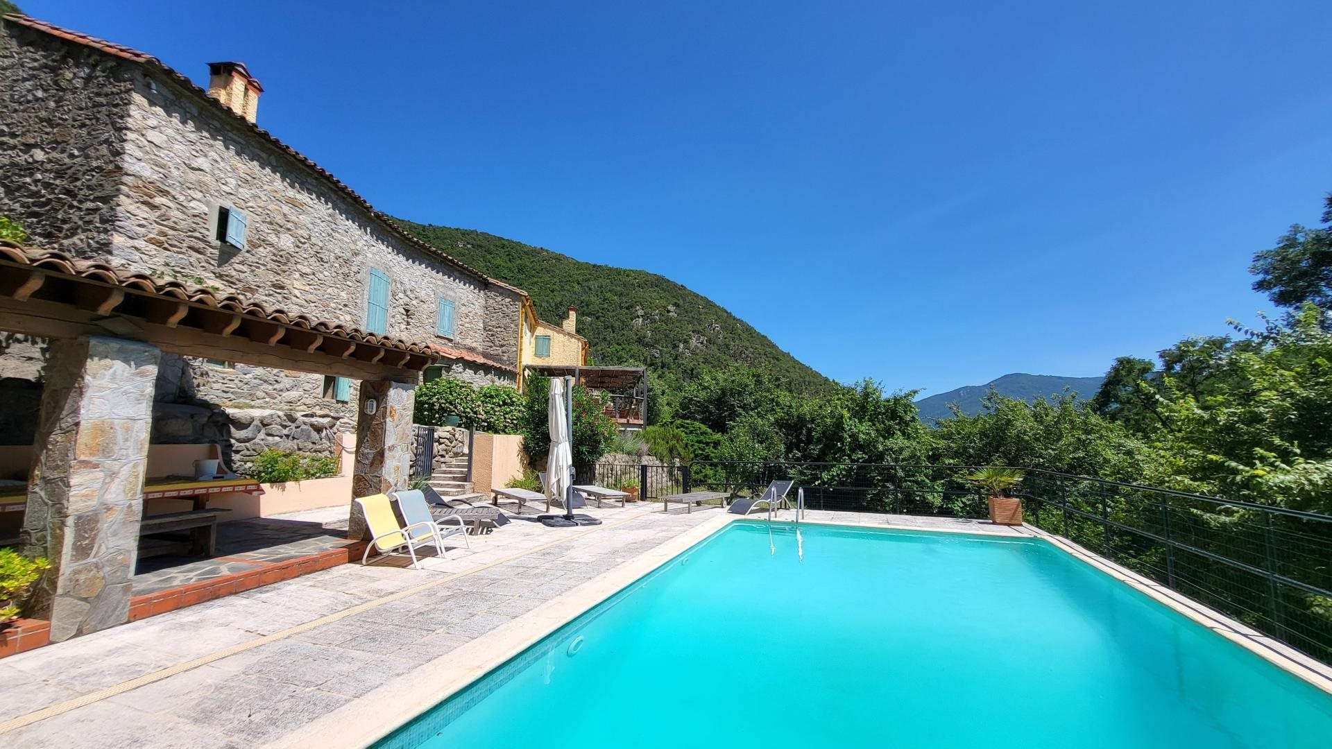 Maison à vendre, 360m², Arles-sur-Tech