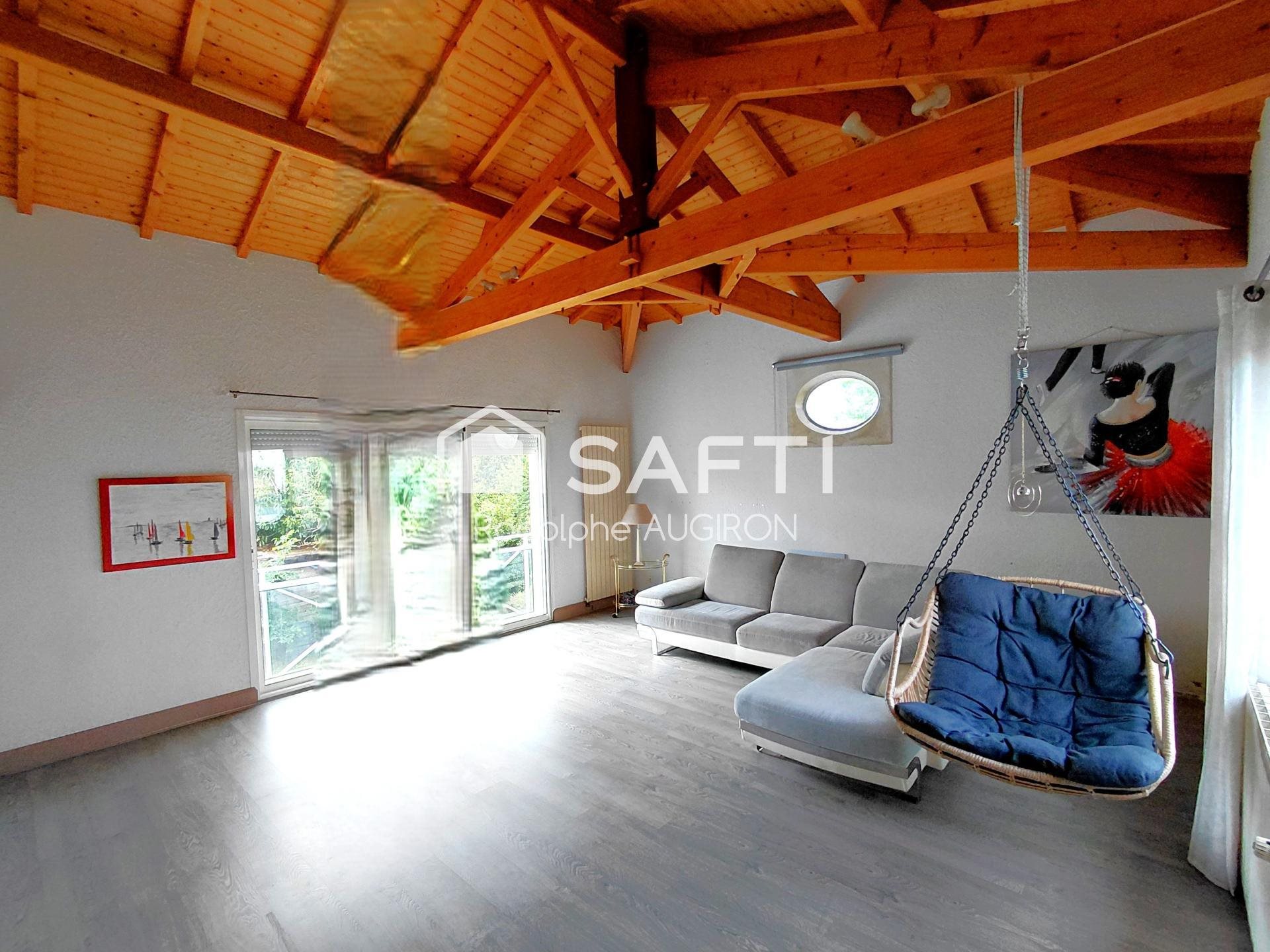 Maison à vendre, 202m², Saint-Pierre-La-Noue