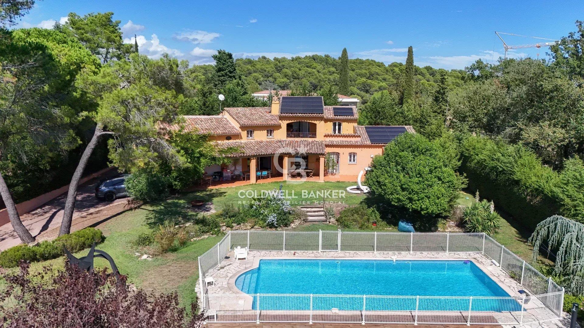 Maison à vendre, 250m², Mougins