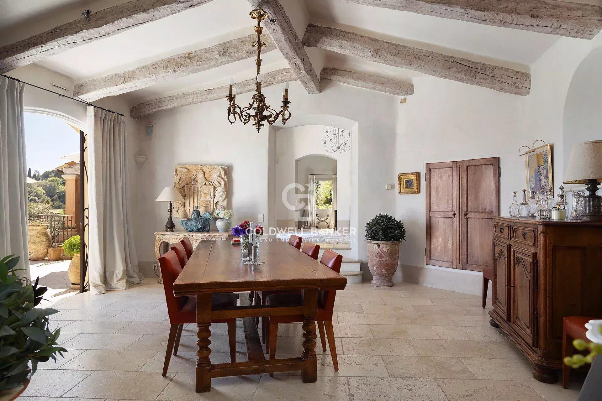 Maison à vendre, 707m², Valbonne