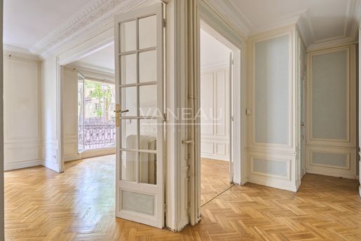 Appartement 4 pièces 83 m² · à Paris 18ème · 83 m² · 750 000 €
