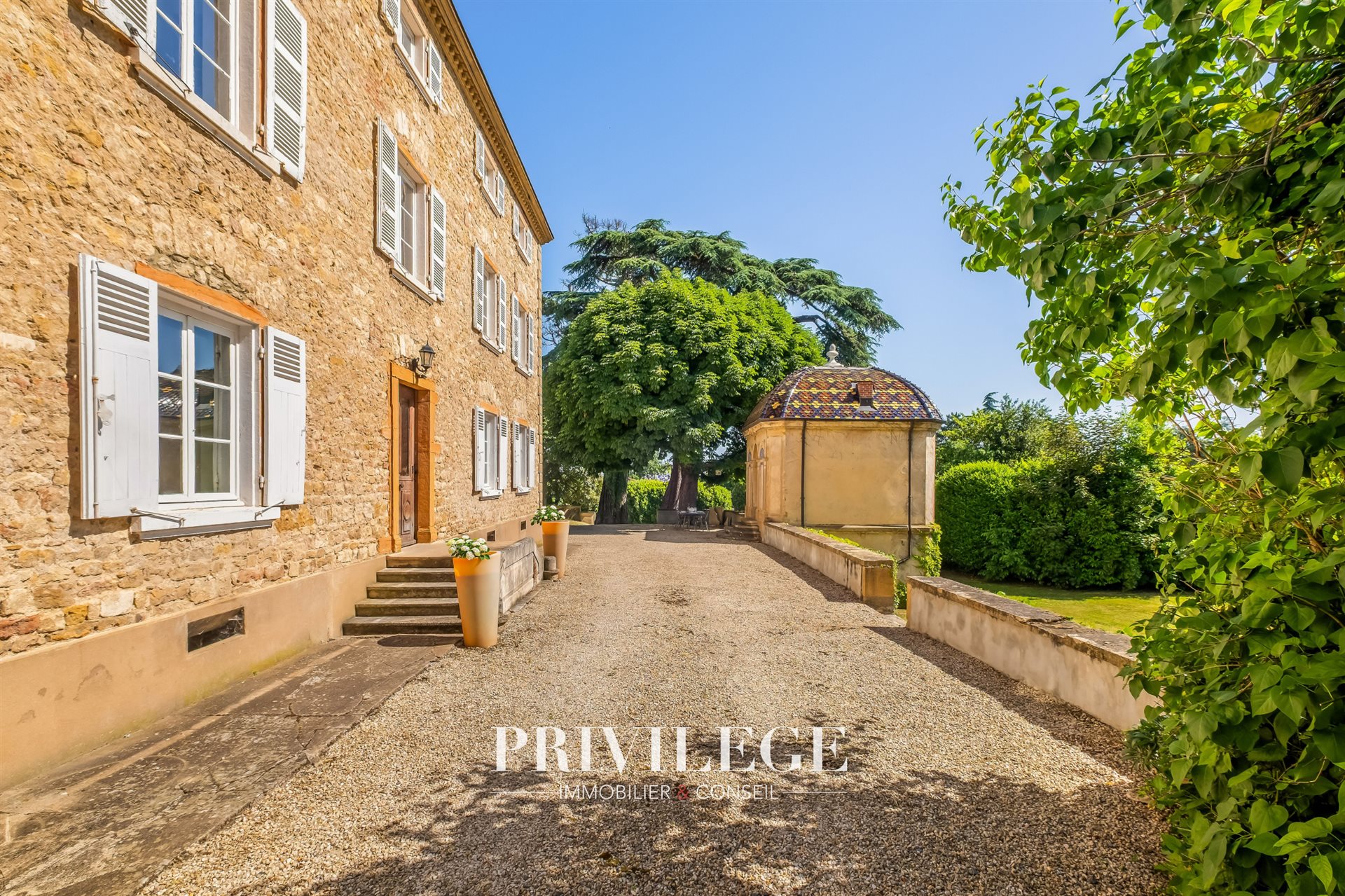 Maison à vendre, 520m², Limas