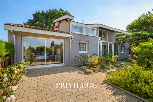 Maison 5 pièces 144 m² · à Chassieu · 144 m² · 620 000 €