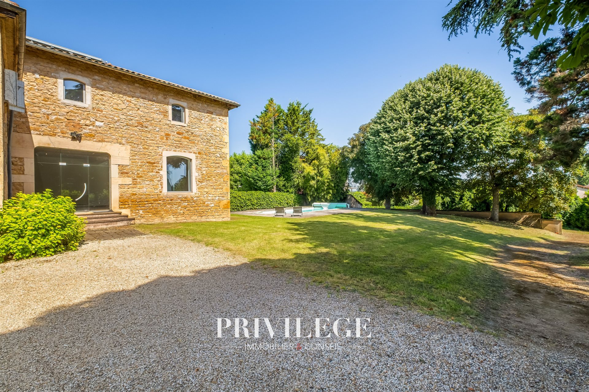 Maison à vendre, 350m², Limas