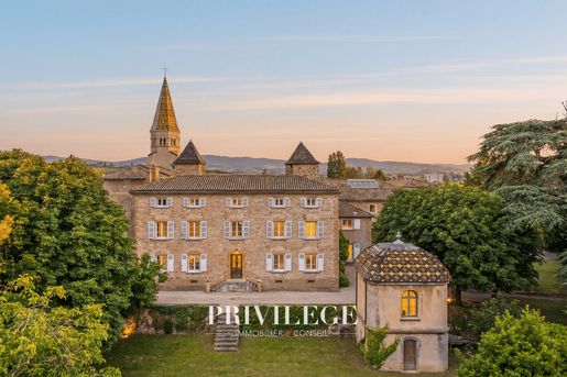 Maison 18 pièces 1200 m² · à Limas · 1 200 m² · 2 190 000 €