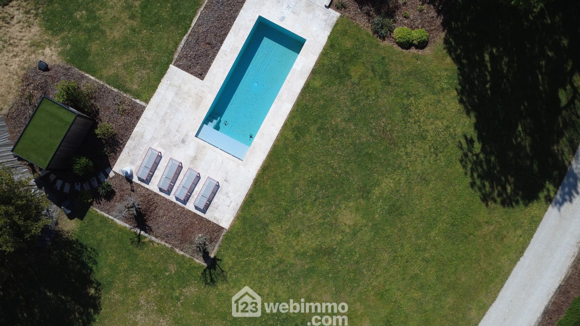 Maison 5 pièces 189 m² · à Cassen · 189 m² · 650 000 €