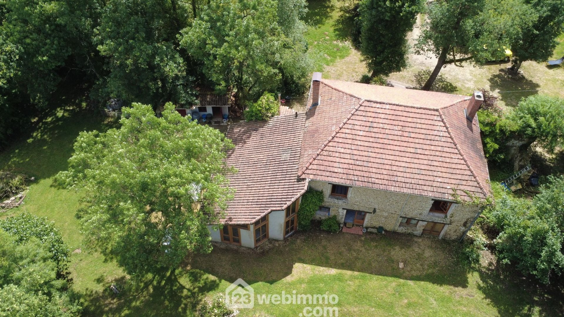 Maison 10 pièces 315 m² · à Vic-Fezensac · 315 m² · 498 000 €