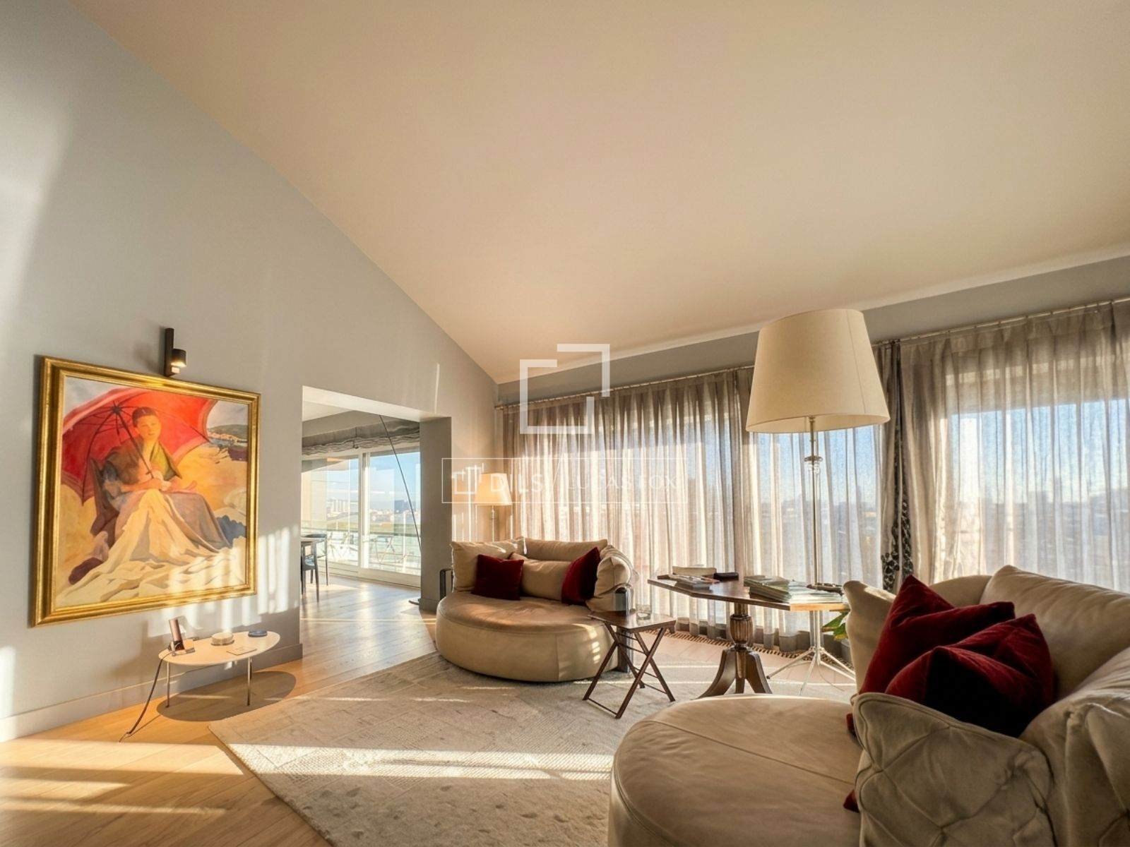 Dúplex de 3 habitaciones en venta en Andorra la Vella · 2 de 60