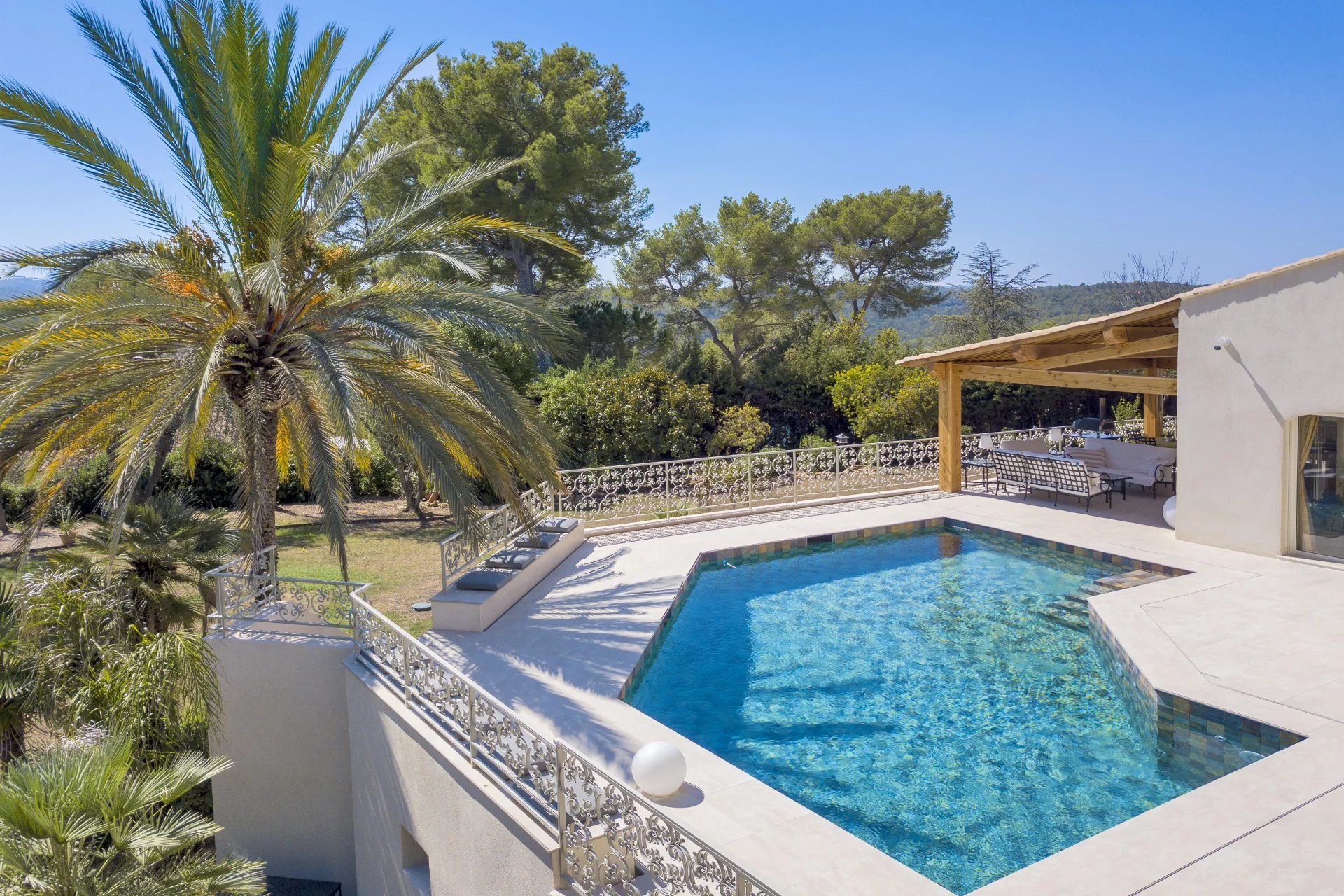 Maison à vendre, 555m², Biot