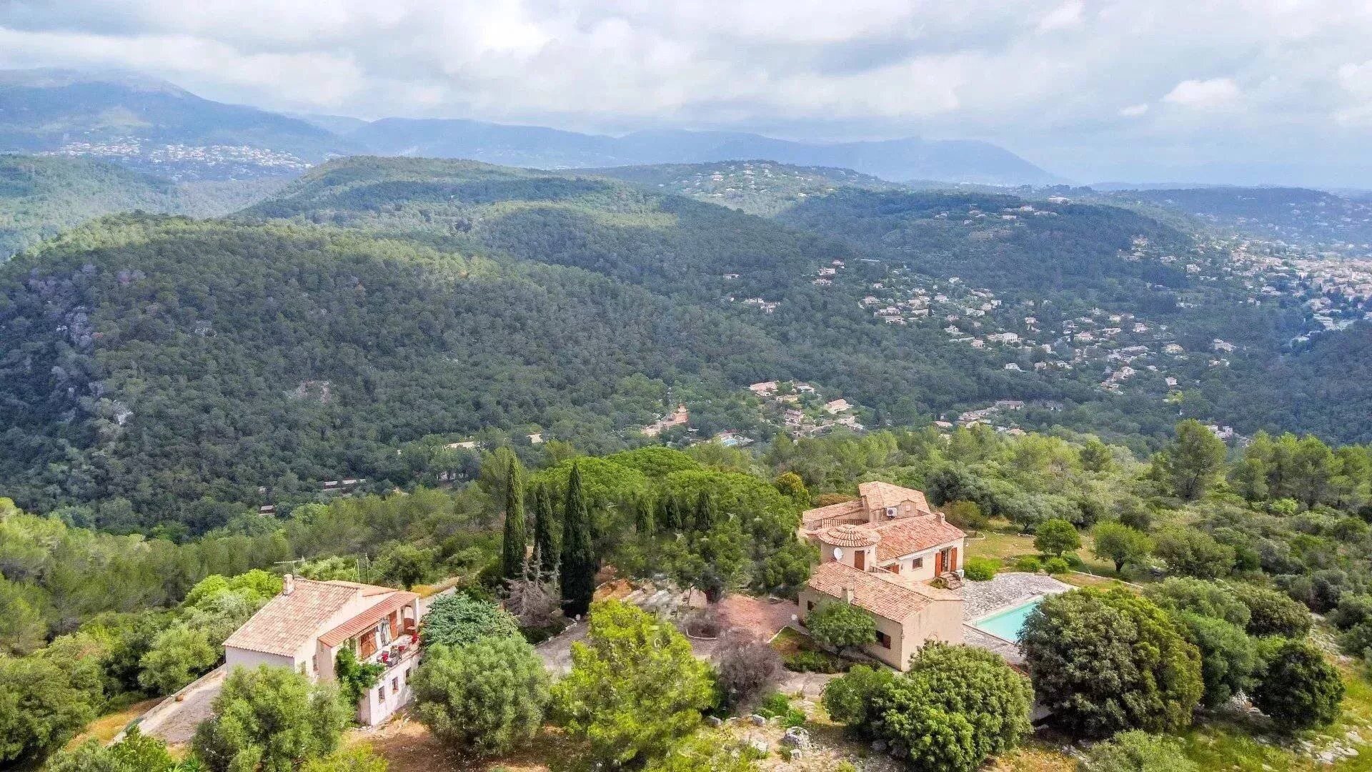 Maison à vendre, 350m², Roquefort-les-Pins
